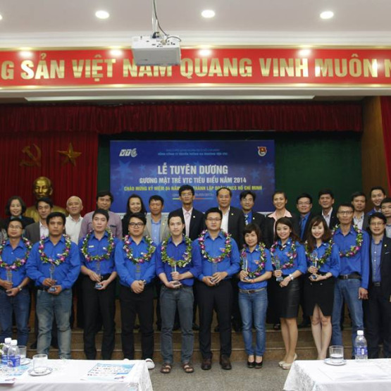 Nguyễn Bình Nguyên và Đào Quang Tuấn vinh dự lọt top 10 gương mặt trẻ tiêu biểu VTC 2014